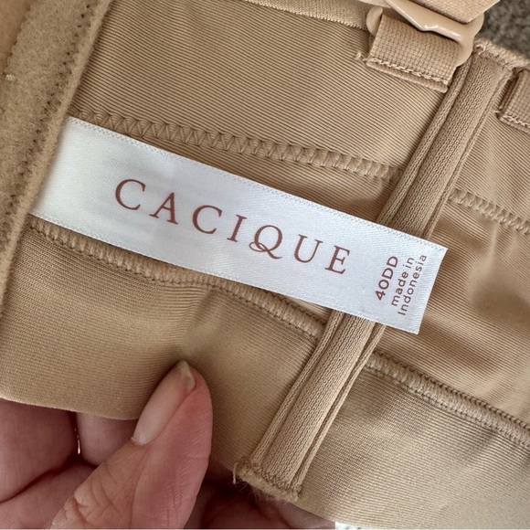 Cacique Lightly Lined Multi-Way Strapless Bra Nude NWT - Picture 10 of 12